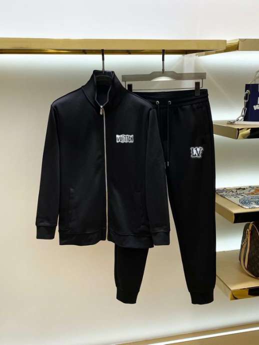 Picture of LV SweatSuits _SKULVM-5XLkdtn14229398